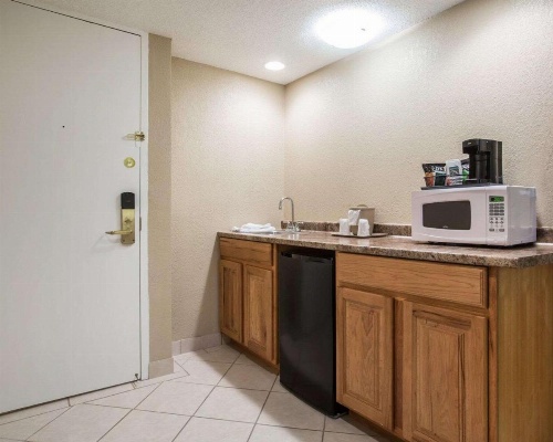 Quality Inn Massena image 10